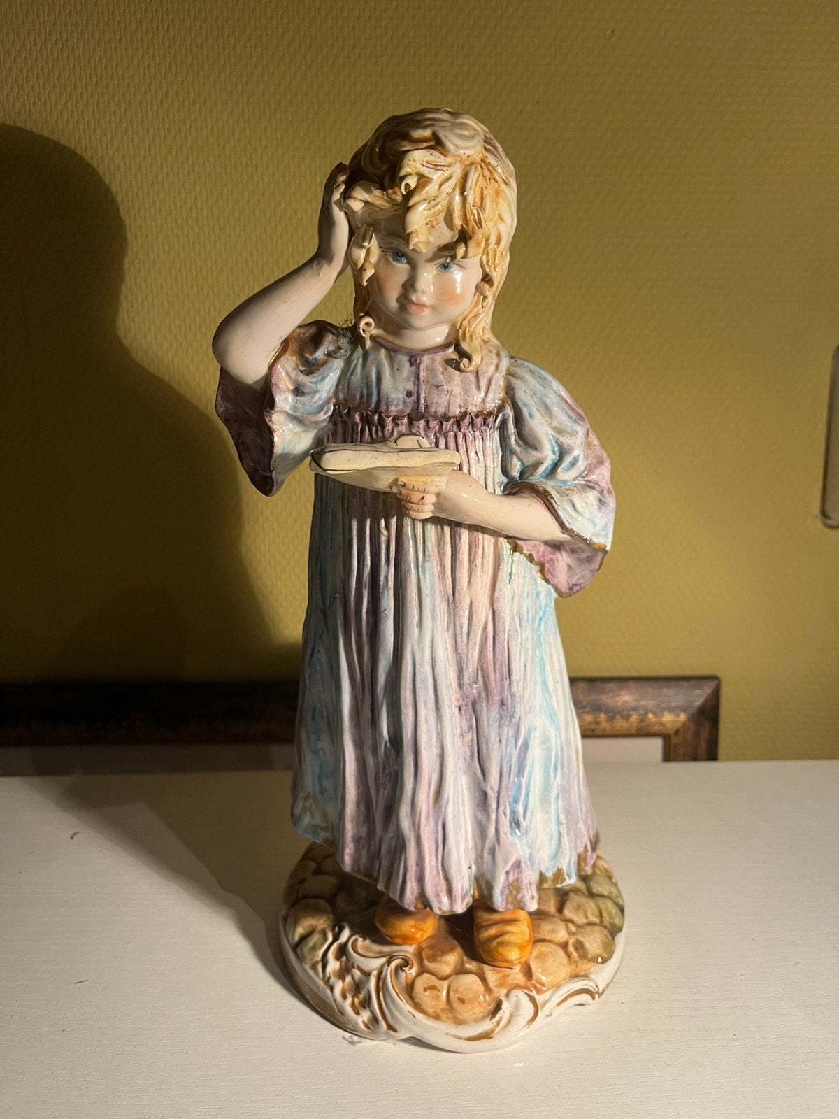 Origineel Italiaans Capodimonte Beeld 'Meisje met Pantoffel', Ophalen of Verzenden