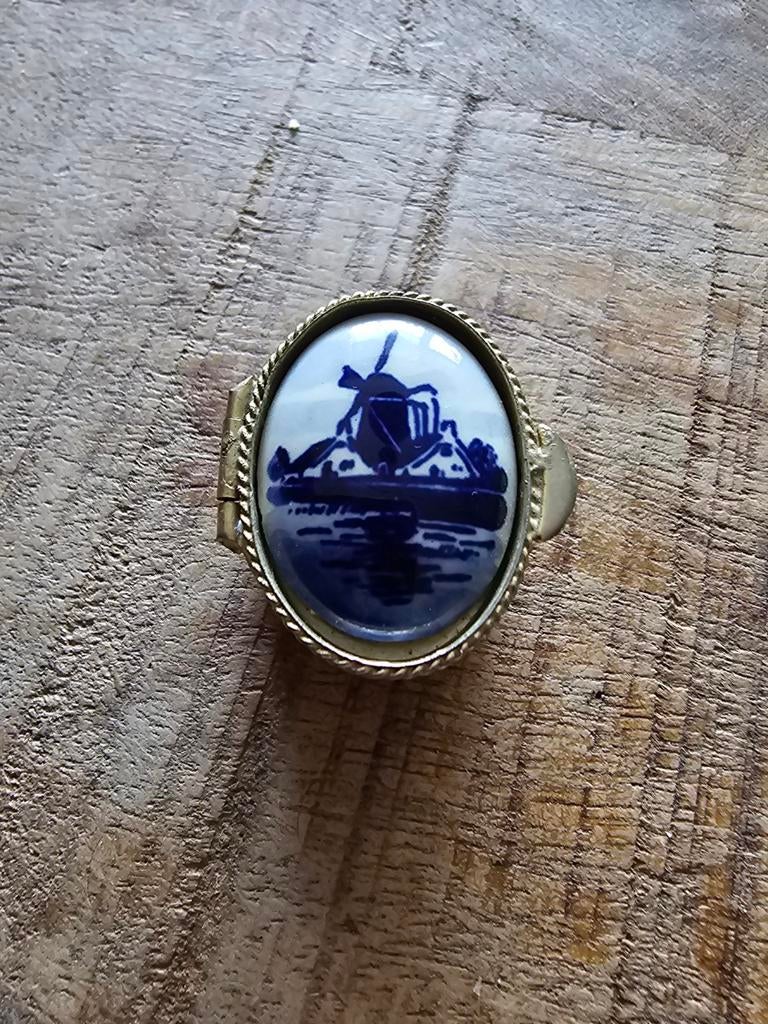 GERESERVEERD  pillendoosje, Antiek en Kunst, Ophalen of Verzenden, Zilver