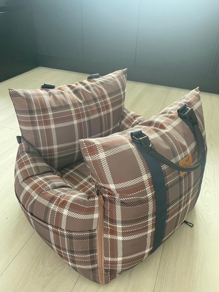 Dogs & co auto hondenmand / stoel, Dieren en Toebehoren, Honden-accessoires, Ophalen, Zo goed als nieuw