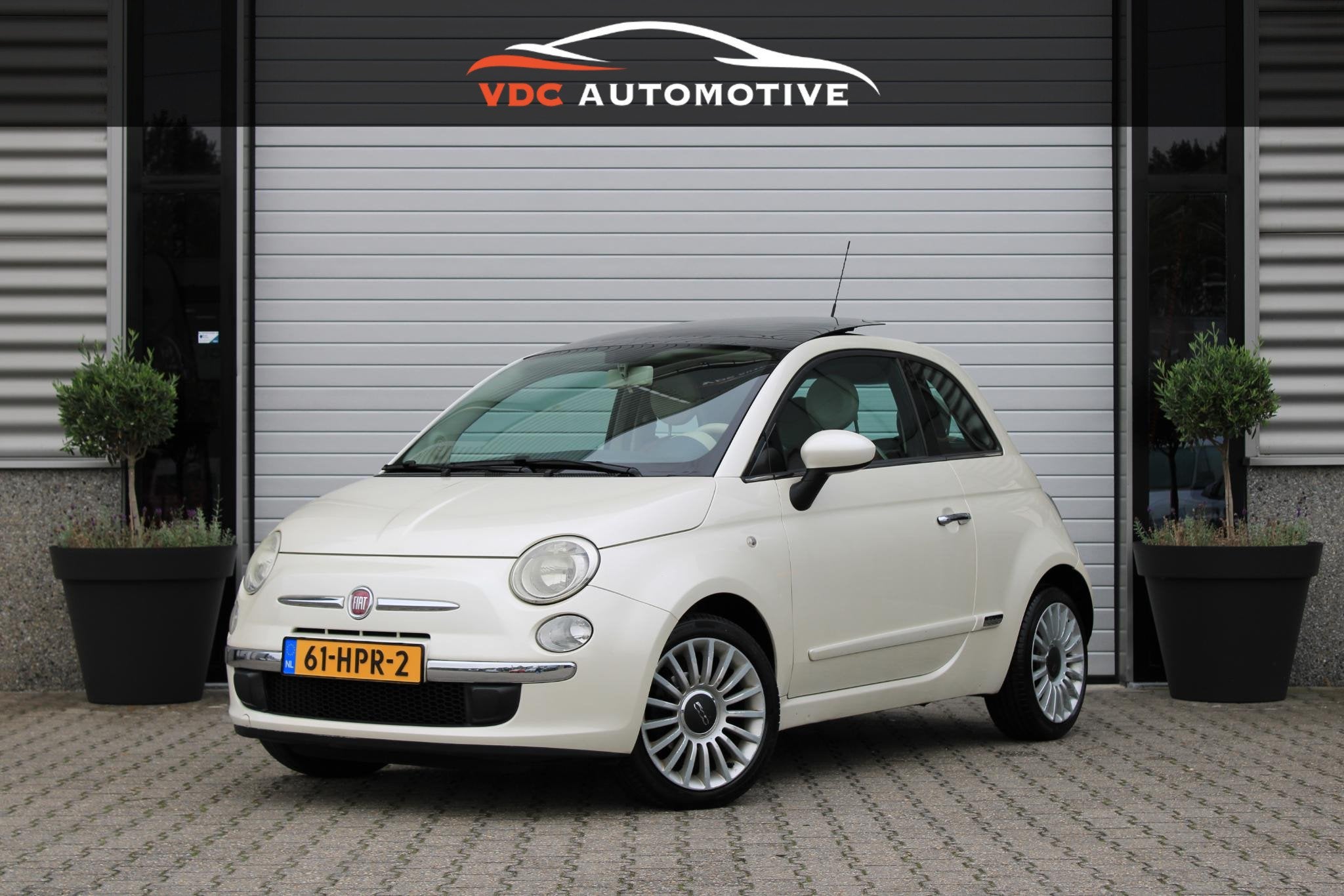 Fiat 500 1.2 Lounge Pano | Bruin Leder | Clima | Parelmoer W, Auto's, Voorwielaandrijving, Euro 5, Gebruikt, 1242 cc