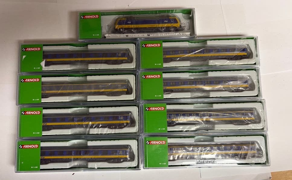 Arnold HN2434D NS Traxx met 8x HN4268/HN4269 Wagons, Arnold, Treinset, Gelijkstroom of Wisselstroom, Nieuw