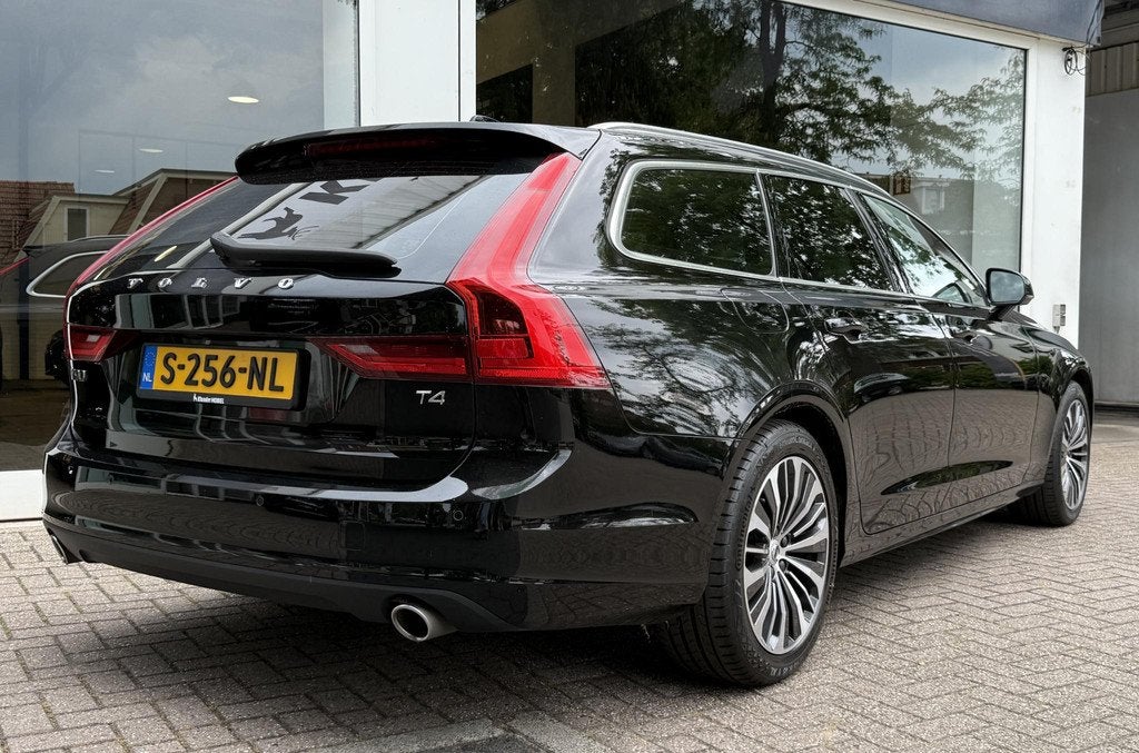Volvo V90 2.0 T4 Momentum Pro |DAB|Adapt.Cruise|PDC v+a|, Auto's, Volvo, Stof, Euro 6, 1969 cc, 14 km/l