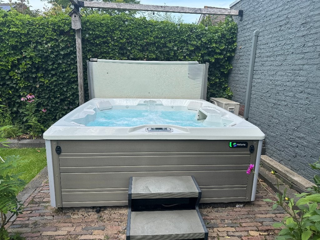 Hotspring Limelight Beam - Spa Jacuzzi 2021, Ophalen, Zo goed als nieuw, Trap, Vast