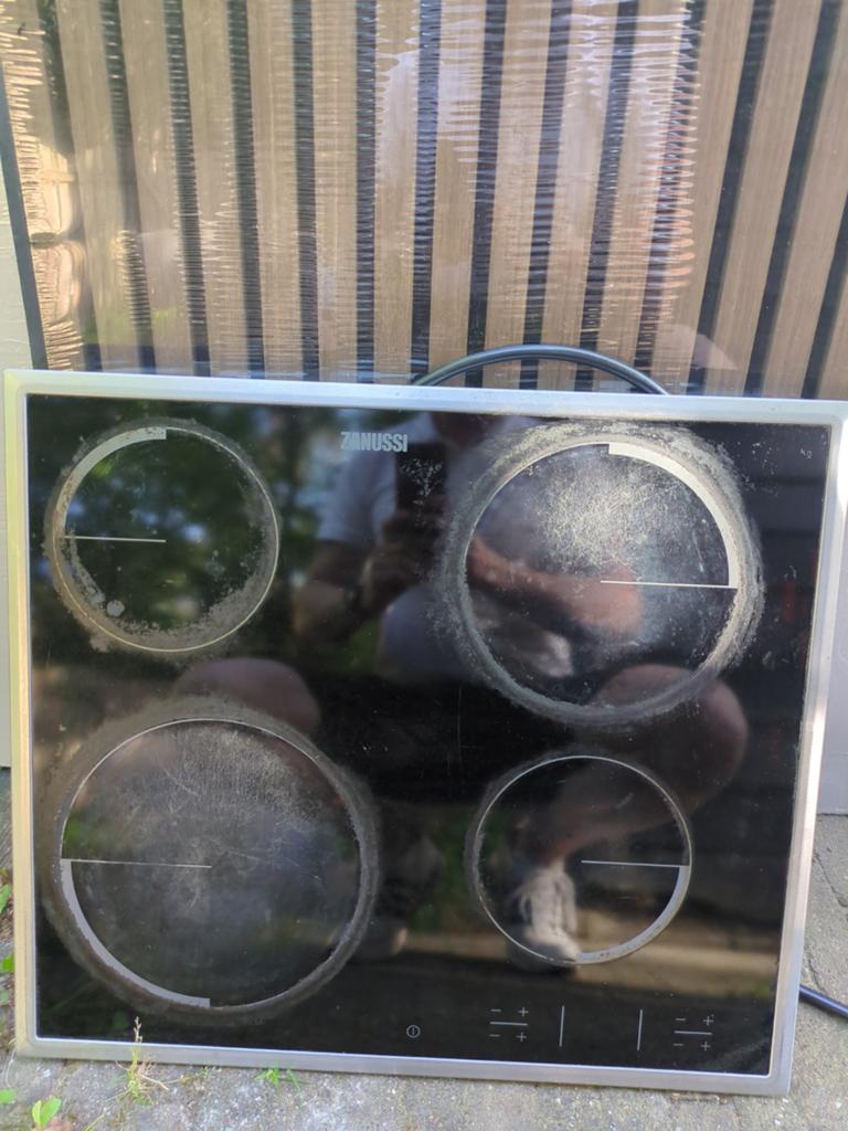 Zanussi elektrische kookplaat, Witgoed en Apparatuur, Kookplaten, Ophalen, Gebruikt, 4 kookzones, Inbouw