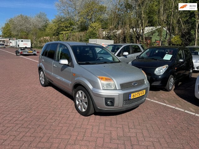 Ford Fusion 1.6-16V Futura automaat! airco! elektrische rame, Auto's, Ford, 1596 cc, 101 pk, Gebruikt, Zwart