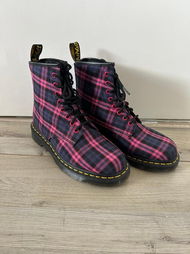 Dr. Martens maat 39, Ophalen of Verzenden, Zo goed als nieuw, Roze