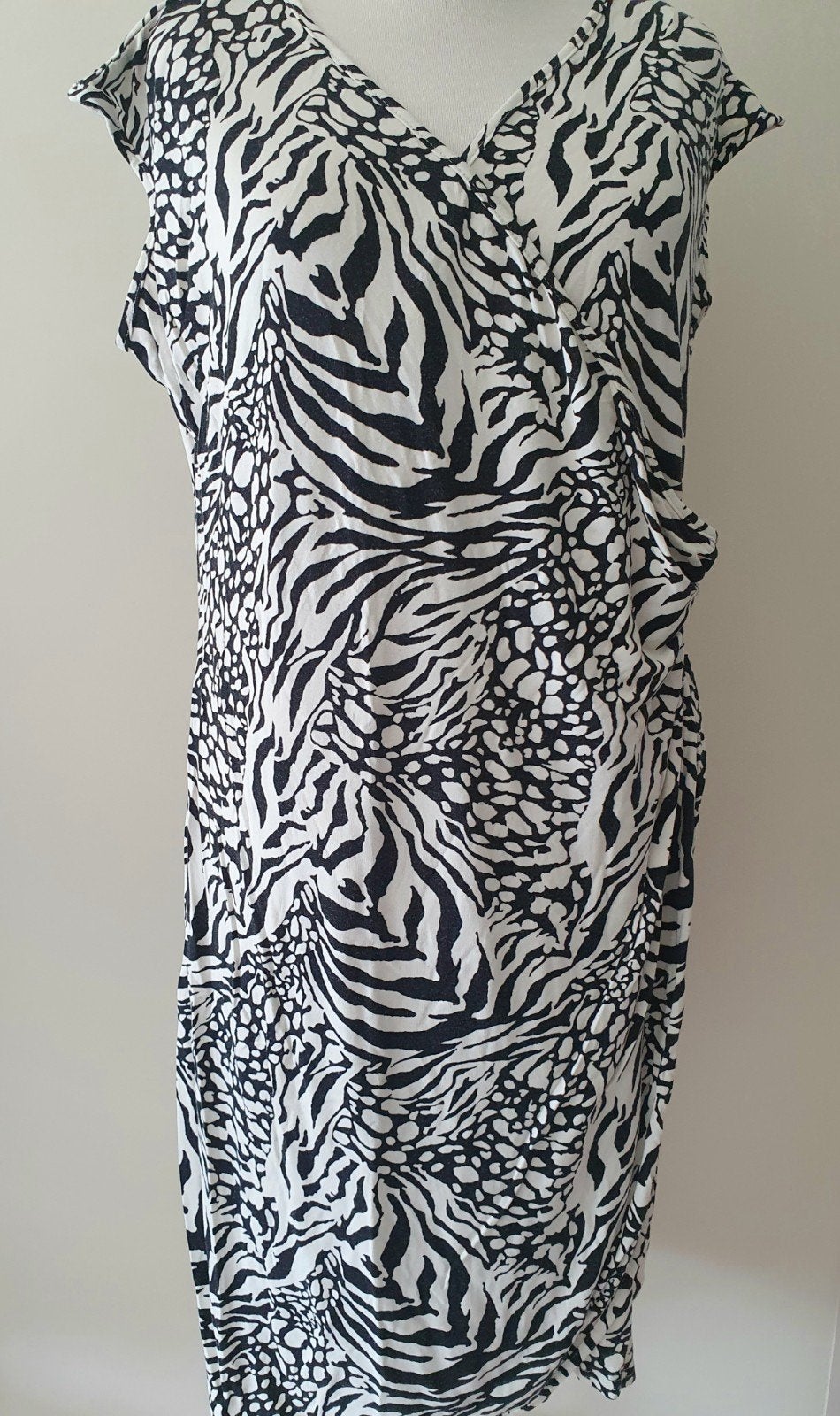 Jurk  Maat M, Maat 38/40 (M), Beige, Ophalen of Verzenden, Boven de knie