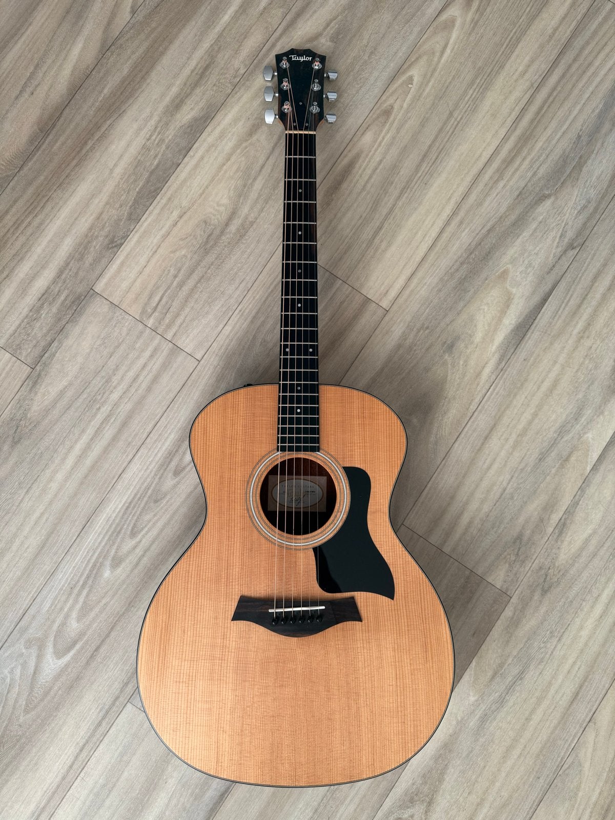 Taylor 114ce Western gitaar met koffer en accessoires, Ophalen, Zo goed als nieuw, Western- of Steelstringgitaar, Met (piezo-)element