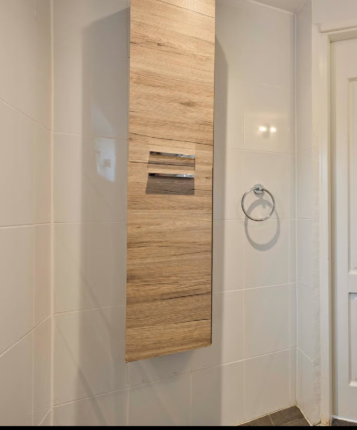 Badkamer hoge kast - Bruin eiken - 30x24.5x150cm, Ophalen, (Half)hoge kast, Minder dan 50 cm, Gebruikt