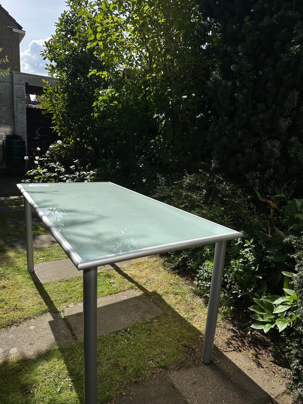 IKEA Glazen Tuin-/Balkontafel met Metalen Frame, Ophalen, Gebruikt, 50 tot 100 cm, Glas