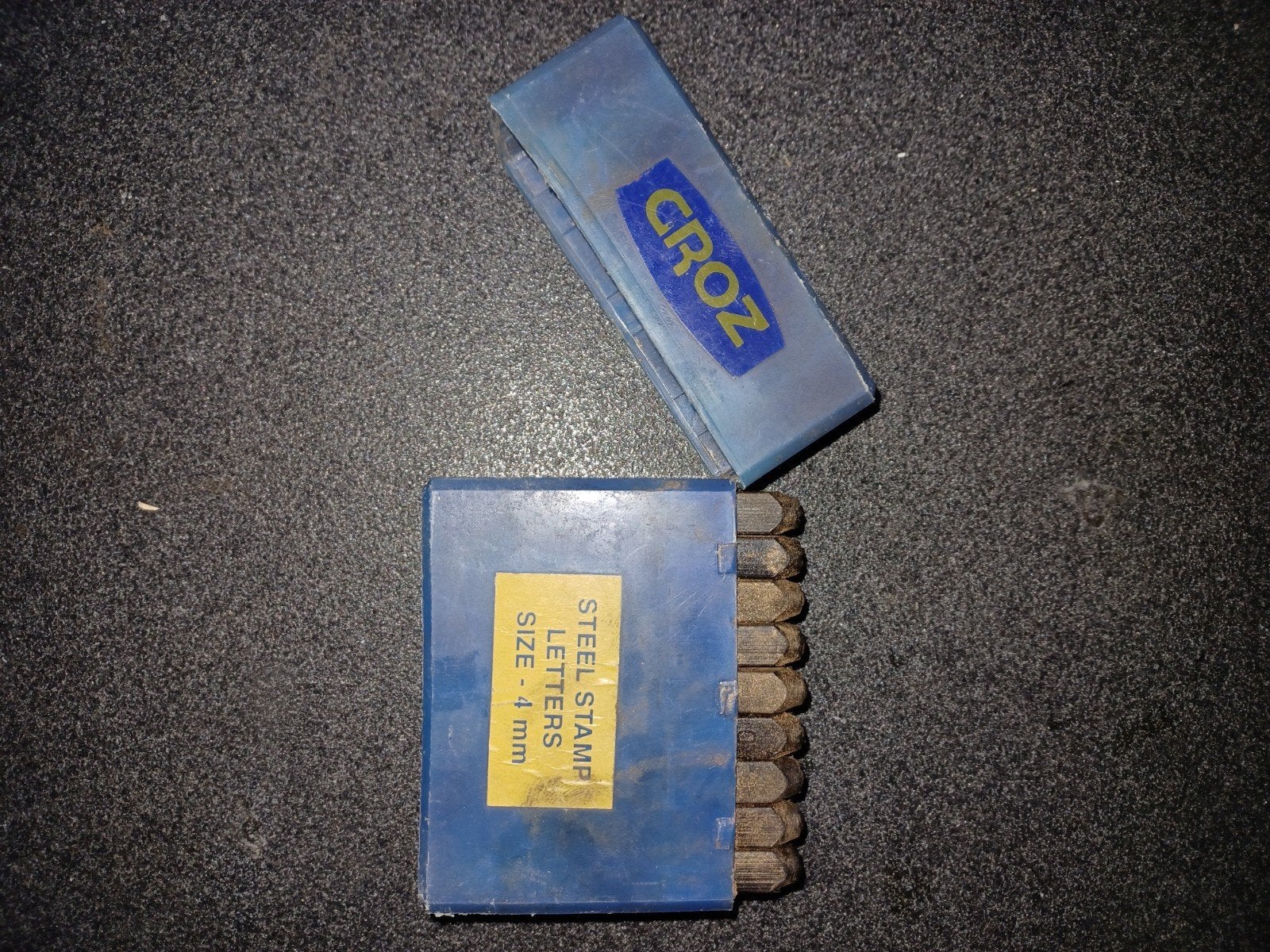 Staalstempels: C.ROZ letters en TURNUS cijfers 4mm, Ophalen of Verzenden, Gebruikt, Overige typen, Overige merken