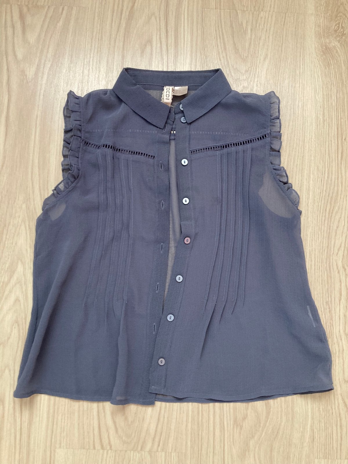 H&M, grijze blouse, maat 34, Ophalen of Verzenden, Zo goed als nieuw, Zonder mouw, Maat 34 (XS) of kleiner
