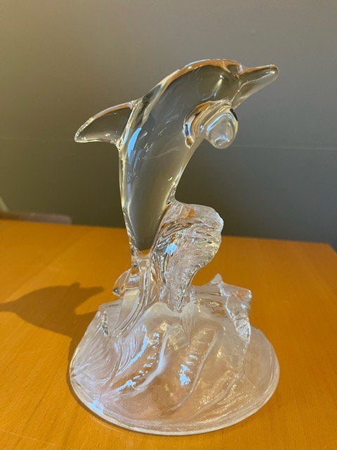 Glazen dolfijn op voet van Cristal d’Arques, Ophalen of Verzenden, Zo goed als nieuw, Figuurtje