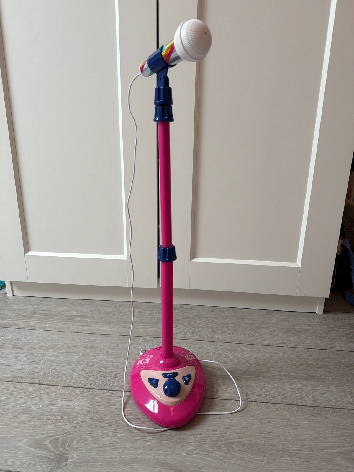 K3 microfoon op statief, Ophalen, Gebruikt, Meisje