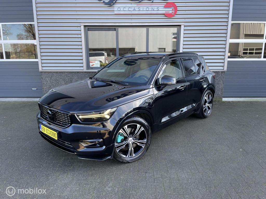 Volvo XC40 1.5 T5 Recharge Inscription UNIEK TOPSTAAT!, Auto's, Volvo, Adaptive Cruise Control, Euro 6, Zwart, Bedrijf