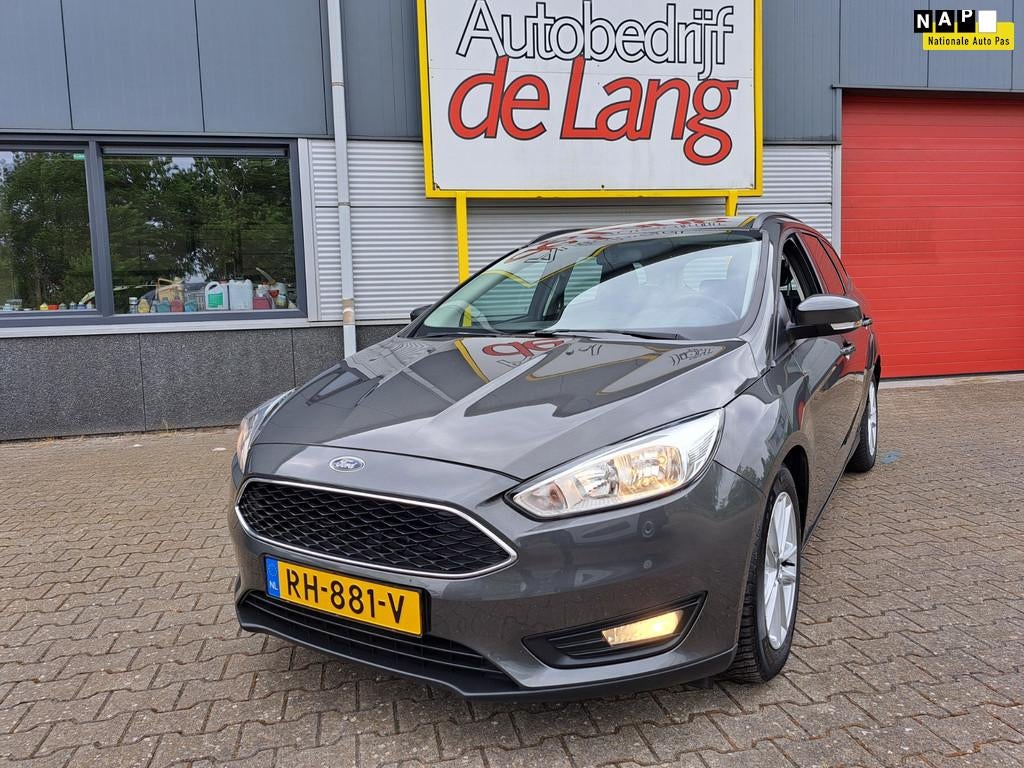 Ford Focus Wagon 1.0 Lease Edition motor slechts 70.000km. n, Gebruikt, Navigatiesysteem, Origineel Nederlands, Handgeschakeld