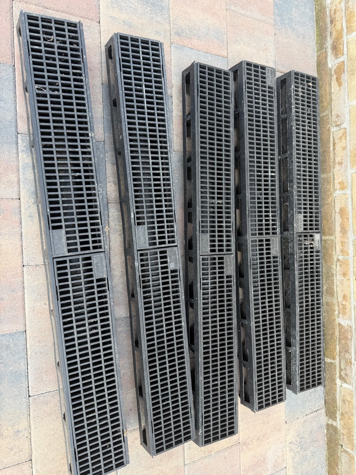 Haauraton afvoergoot met rooster - 5 stuks, Doe-het-zelf en Verbouw, Buizen en Afvoer, Ophalen, Afvoer, Gebruikt, Pvc