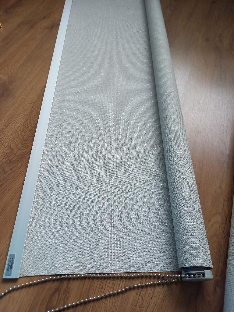 Le Noir & Blanc - Rolgordijn - Kleur:Zilver 150x190 cm (bxh), Ophalen of Verzenden, Zo goed als nieuw, Grijs