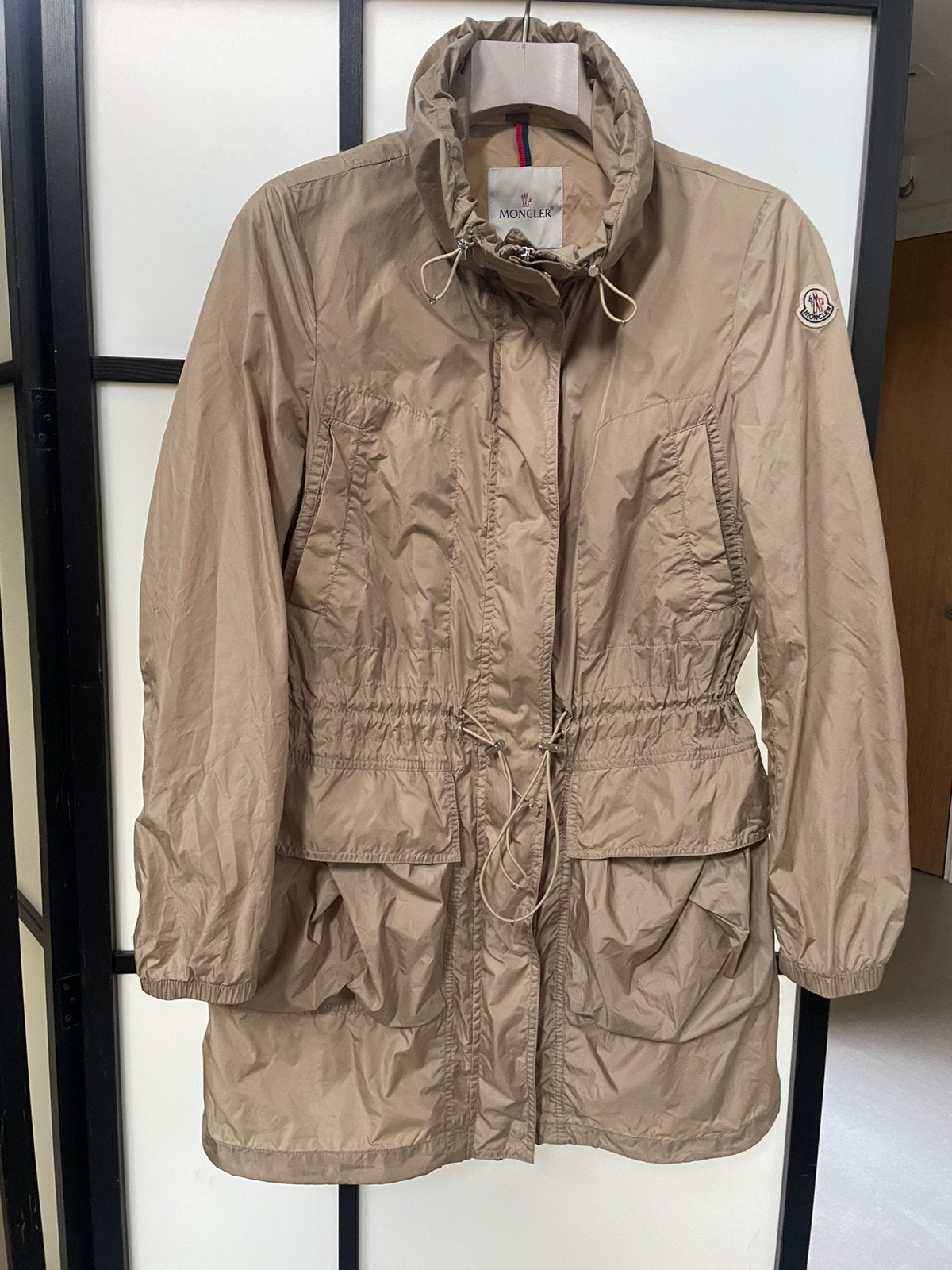 Zomerjas van Moncler, maat 5 (= XL), Ophalen of Verzenden, Zo goed als nieuw, Maat 42/44 (L), Beige