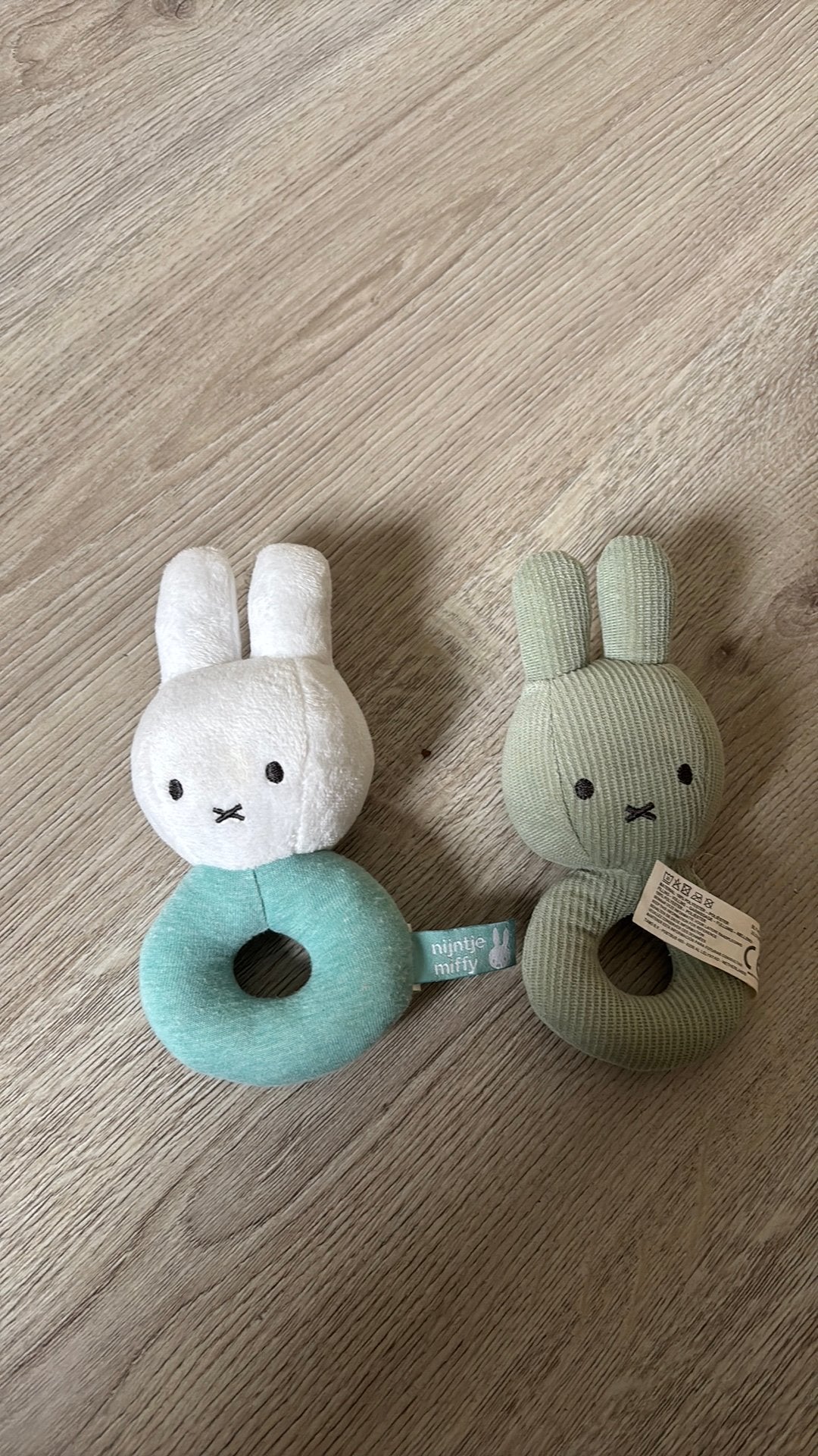 2 nijntje knuffeltjes, Kinderen en Baby's, Kraamcadeaus en Geboorteborden, Ophalen of Verzenden, Zo goed als nieuw