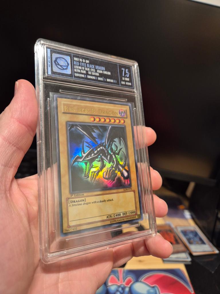 Yugioh Red-Eyes Black Dragon LOB-070 1st Edition UGS 7.5, Hobby en Vrije tijd, Verzamelkaartspellen | Yu-gi-Oh!, Ophalen of Verzenden