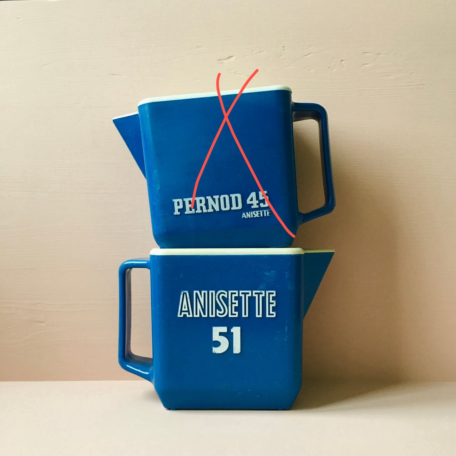 Franse vintage Pastis Anisette 51 waterkan van blauw plastic, Ophalen of Verzenden