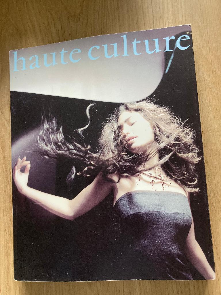 Boek Haute Culture, Ophalen of Verzenden, Gelezen