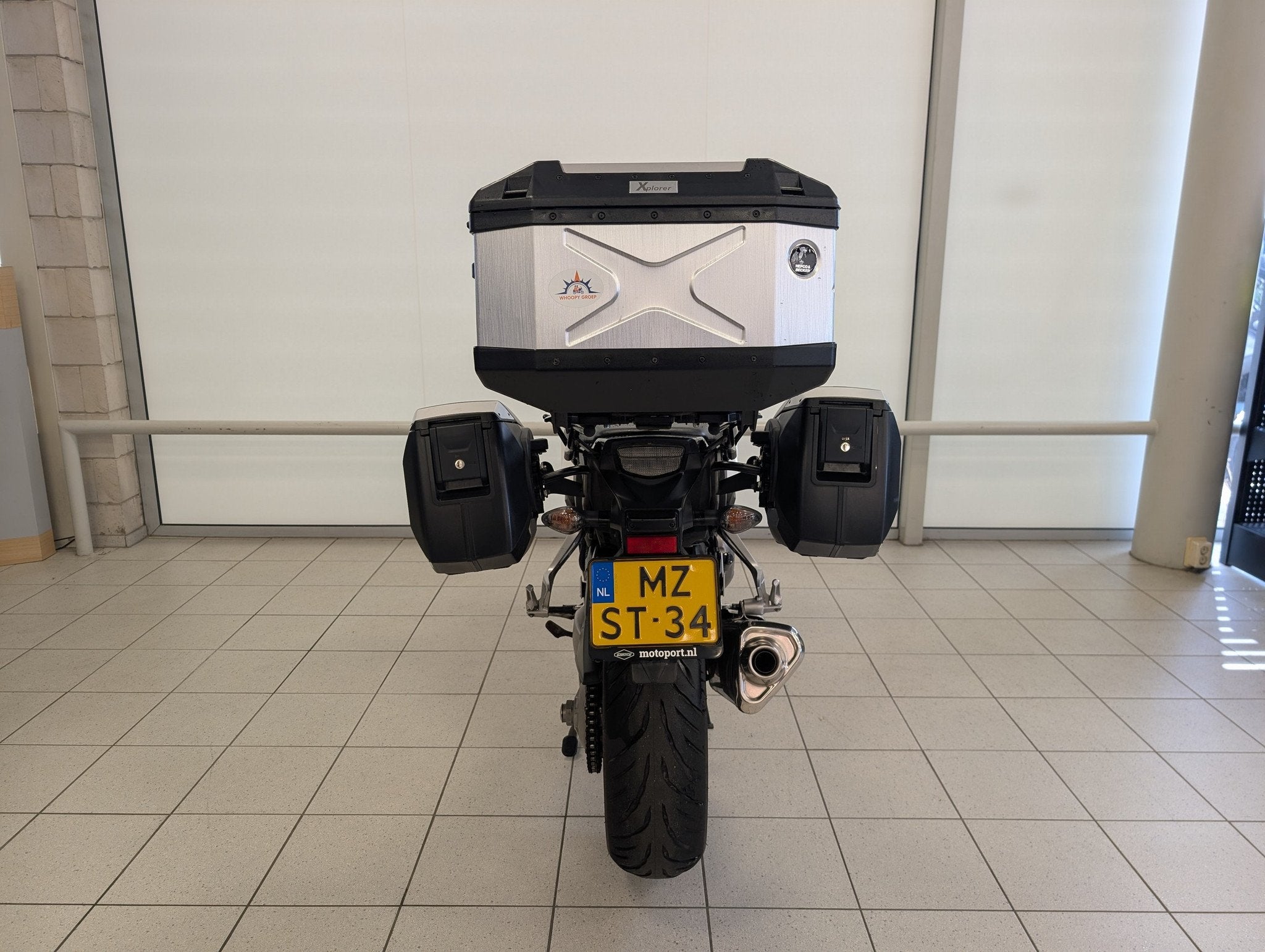 Honda VFR800 X CROSS RUNNER (bj 2011), Bedrijf, Honda Motor Europe Limited, Toermotor, Customer.service@honda-eu.com