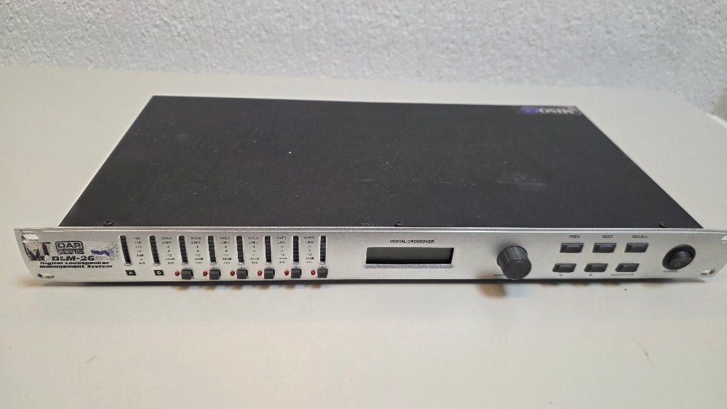 DAP Audio DLM-26–Digi 2-in/6-uit Speaker Processor/Crossover, Muziek en Instrumenten, Ophalen of Verzenden, Gebruikt, Minder dan 5 kanalen