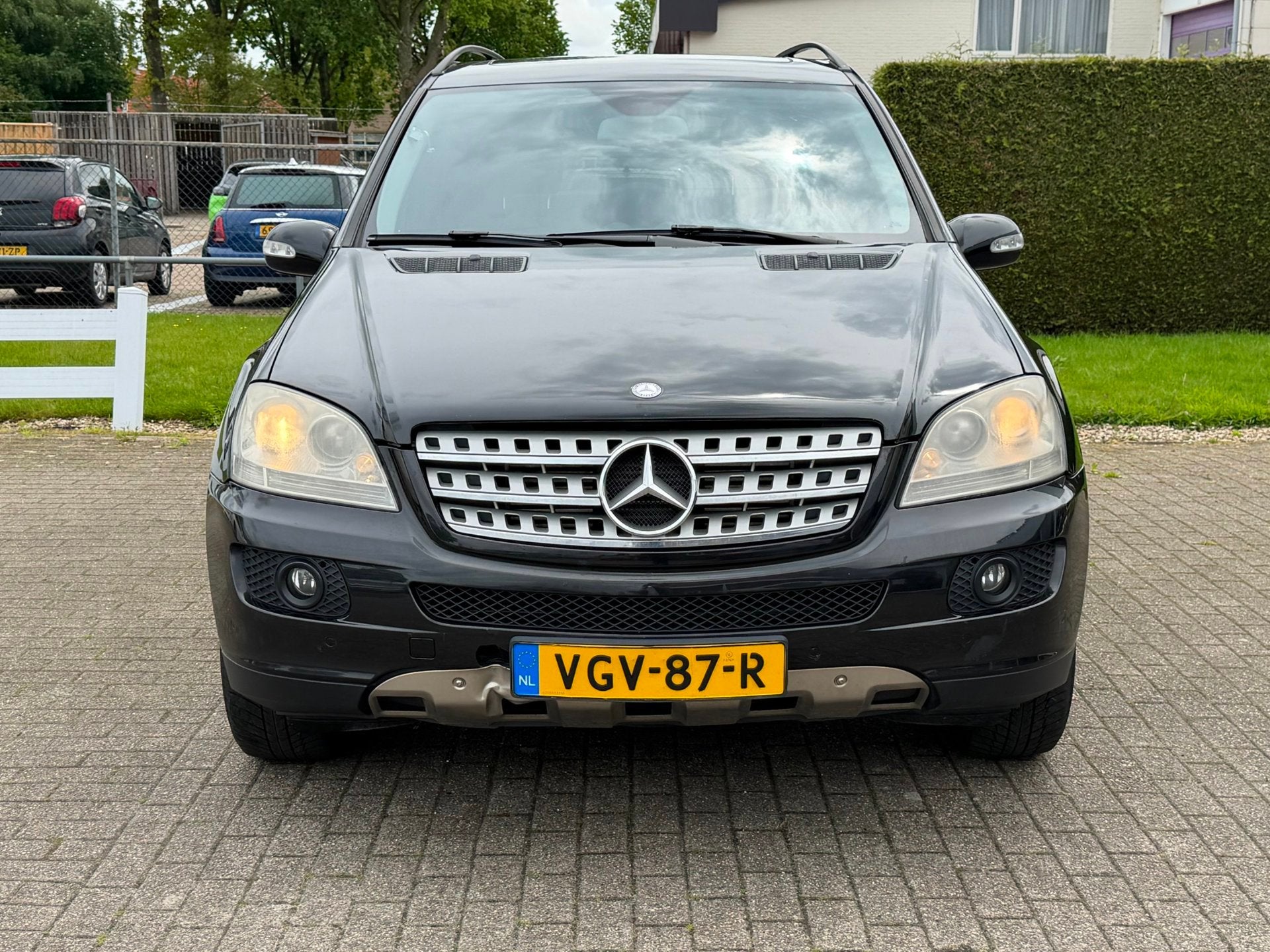 Mercedes-Benz M-klasse 280 CDI / GRIJS KENTEKEN / INRUIL KOO, Auto's, Bestelauto's, Automaat, 2095 kg, Gebruikt, Zwart
