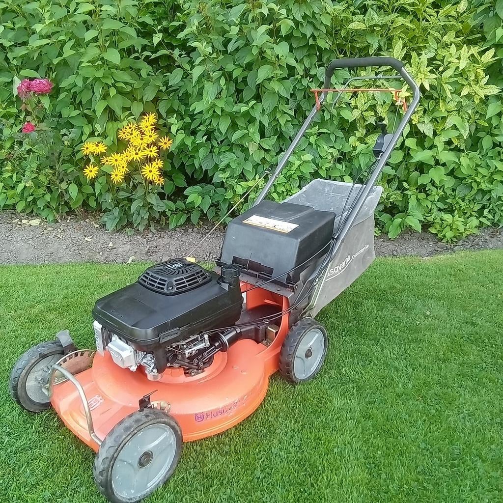 HUSQVARNA PRO GRASMAAIER ZELFRIJDEND BENZINE MAAIER, Tuin en Terras, Grasmaaiers, Ophalen, Cirkelmaaier, Gebruikt, Opvangbak