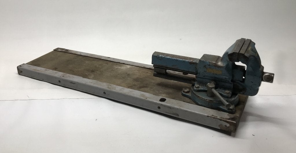 Bankschroef voor (bedrijfs)bus, Heuer, Type 100, Ophalen, Gebruikt
