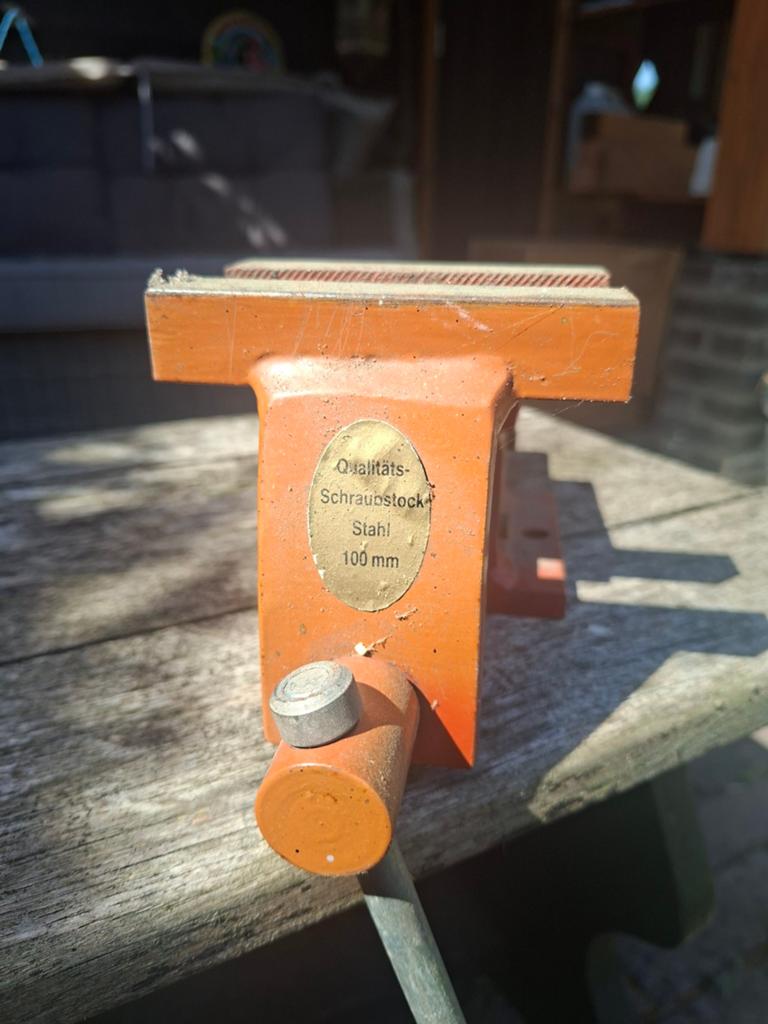 Bankschroef staal, 100 mm, Doe-het-zelf en Verbouw, Gereedschap | Handgereedschap, Ophalen, Gebruikt