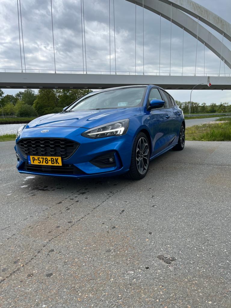 Ford Focus 125pk ST line 2018 / B&O/ pano/keyless, Auto's, Ford, 1304 kg, Zwart, Blauw, Particulier