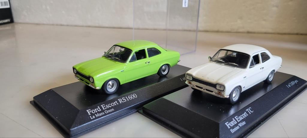 Minichamps Ford Escort MK1 RS1600 en TwinCam, Hobby en Vrije tijd, Modelauto's | 1:43, Ophalen of Verzenden, Zo goed als nieuw