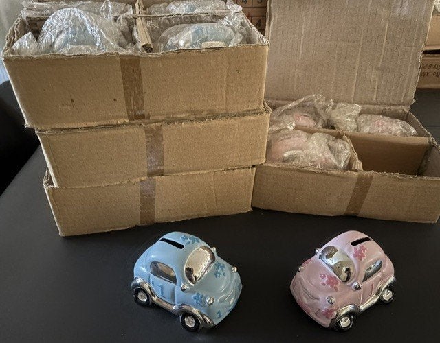 spaarpot 18 stuks spaarpotten auto blauw en roze samen, Ophalen of Verzenden, Nieuw, Steen, Aardewerk of Keramiek, Vervoermiddel