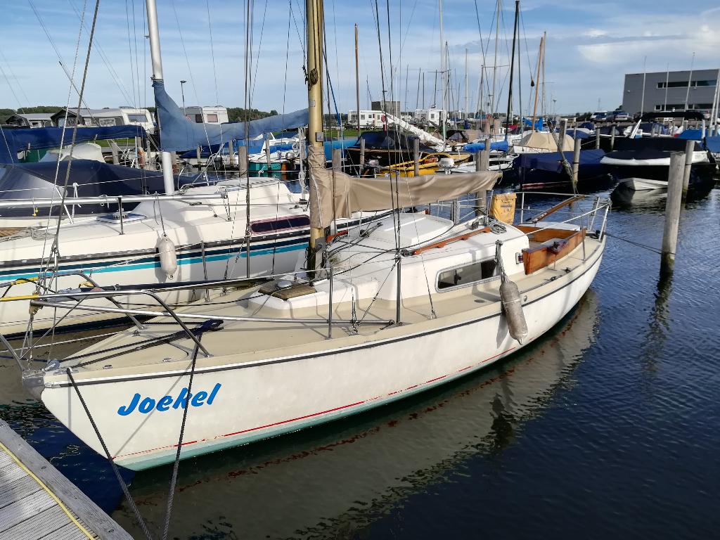 Victoire 22, Watersport en Boten, Kajuitzeilboten en Zeiljachten, Ophalen, Gebruikt, Polyester, Benzine