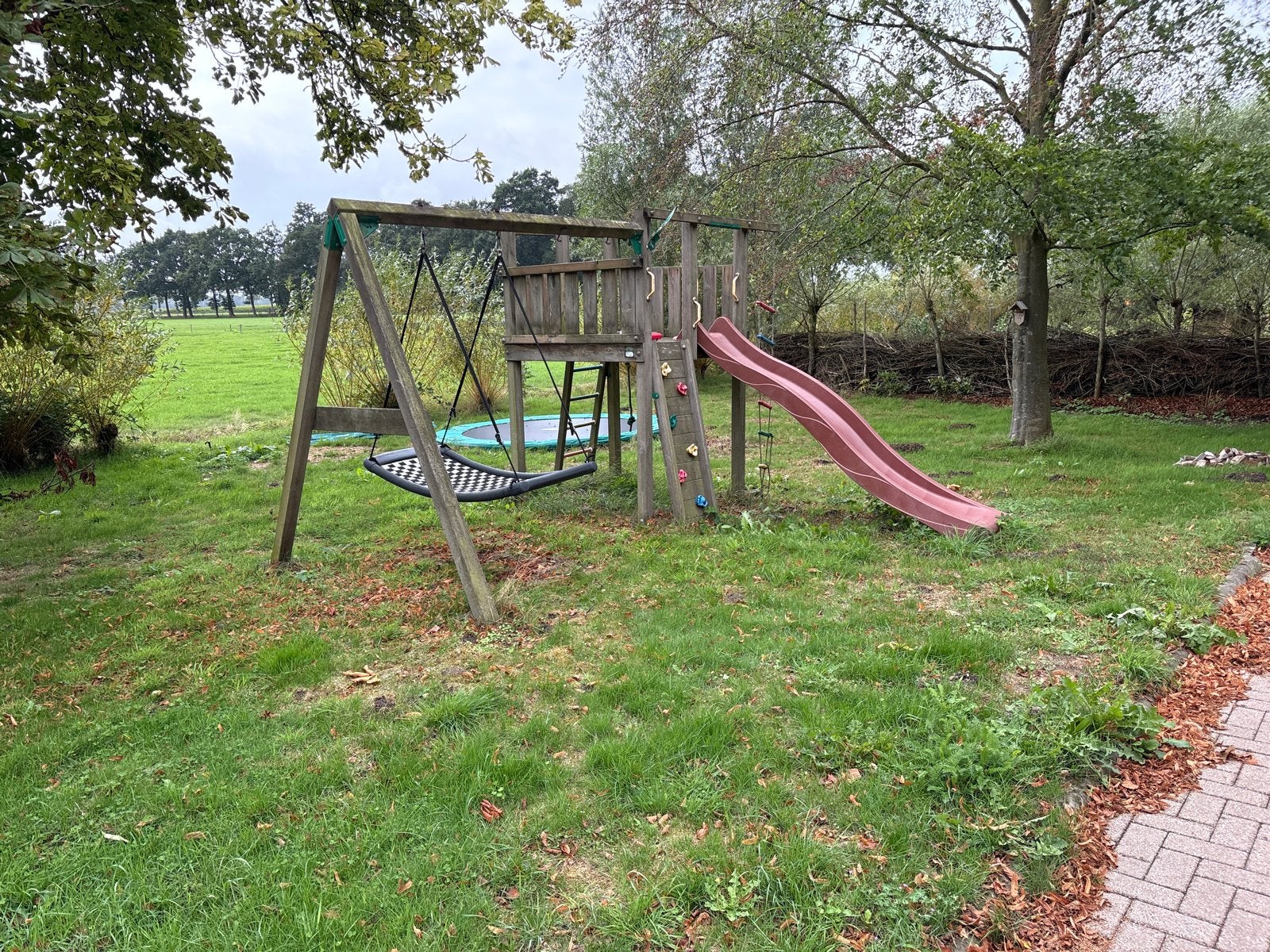 Jungle Gym Speeltoestel met Glijbaan en Schommels - €20, Kinderen en Baby's, Speelgoed | Buiten | Speeltoestellen, Ophalen, Gebruikt