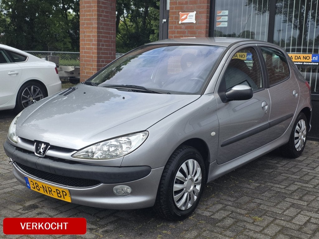 Peugeot 206 1.4-16V Gentry Premium Airco/Elec. pakket/Leer/5, Auto's, Peugeot, Voorwielaandrijving, 4 cilinders, Bedrijf, Handgeschakeld