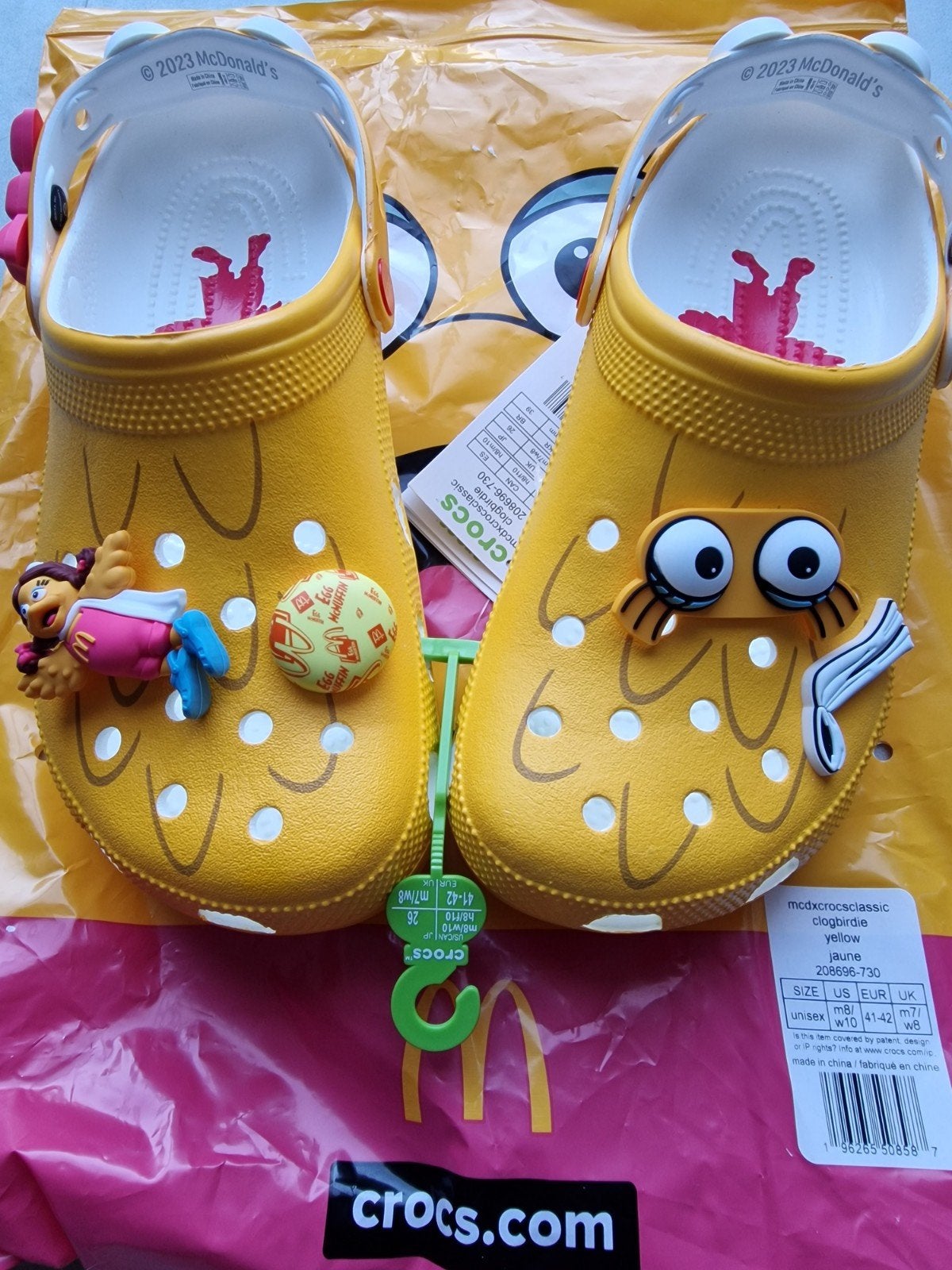 Crocs x McDonalds Classic Clog "Birdie" EU 41 - 42, Kleding | Heren, Schoenen, Ophalen of Verzenden, Nieuw