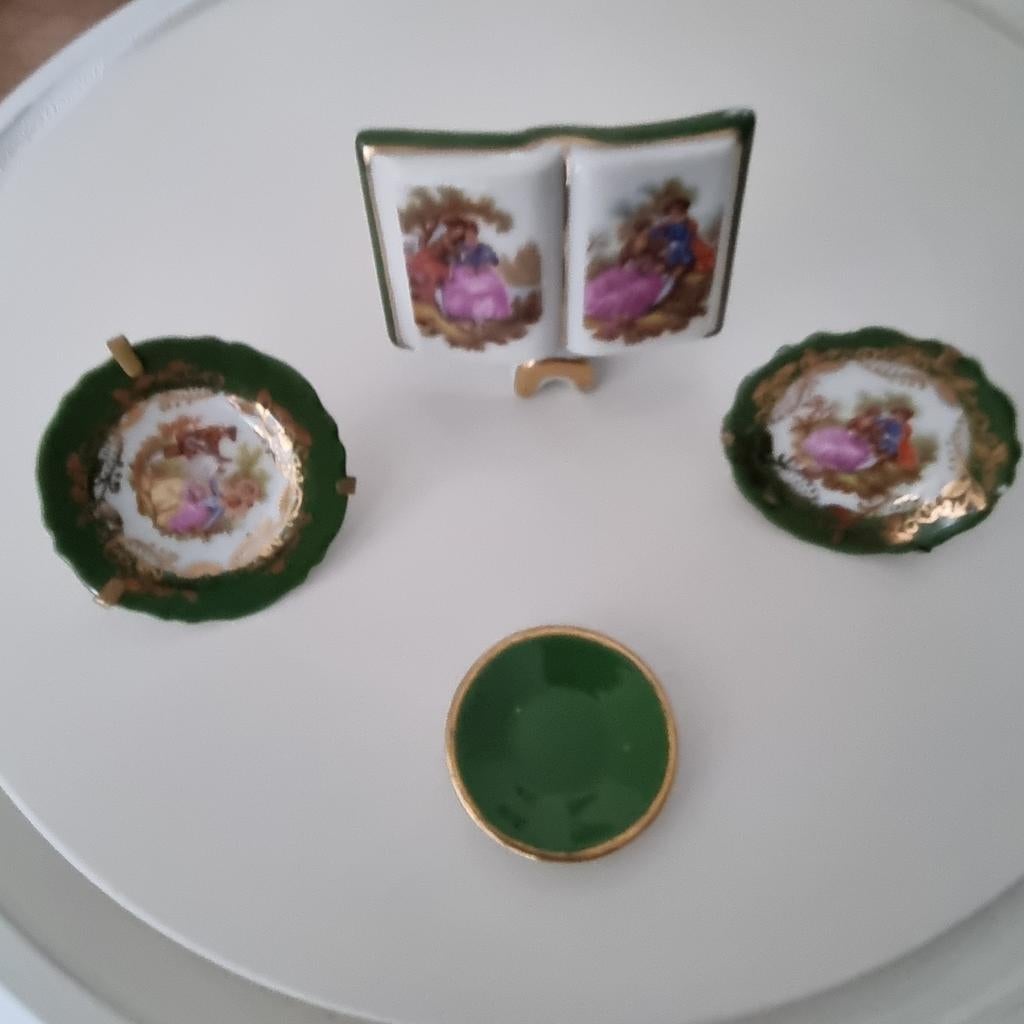 Limoges Miniatuur Boek & Wandbordjes Groen Goud 1975, Ophalen of Verzenden