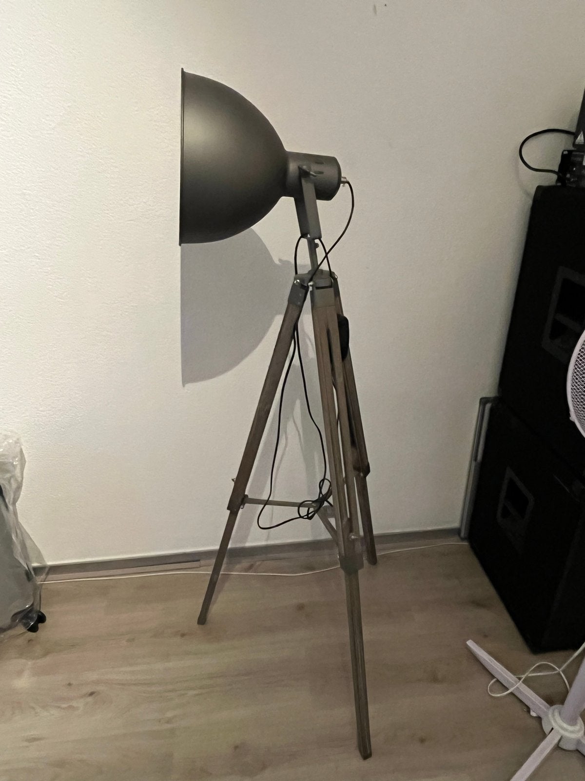 Industriële vloerlamp met donkergrijze kap, Ophalen, Gebruikt, Hout, 150 tot 200 cm