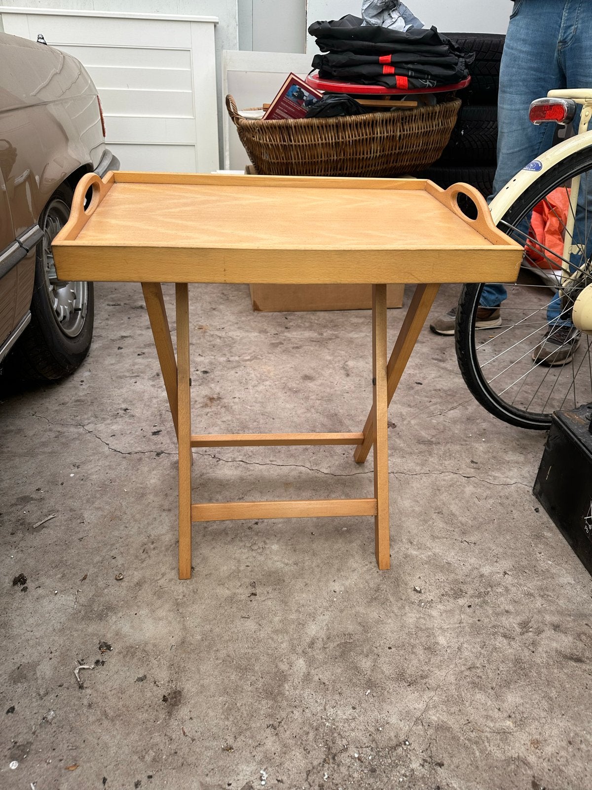 Houten bijzettafel/dienbladtafel - inklapbaar, Gebruikt, 55 tot 75 cm, Rechthoekig, Hout
