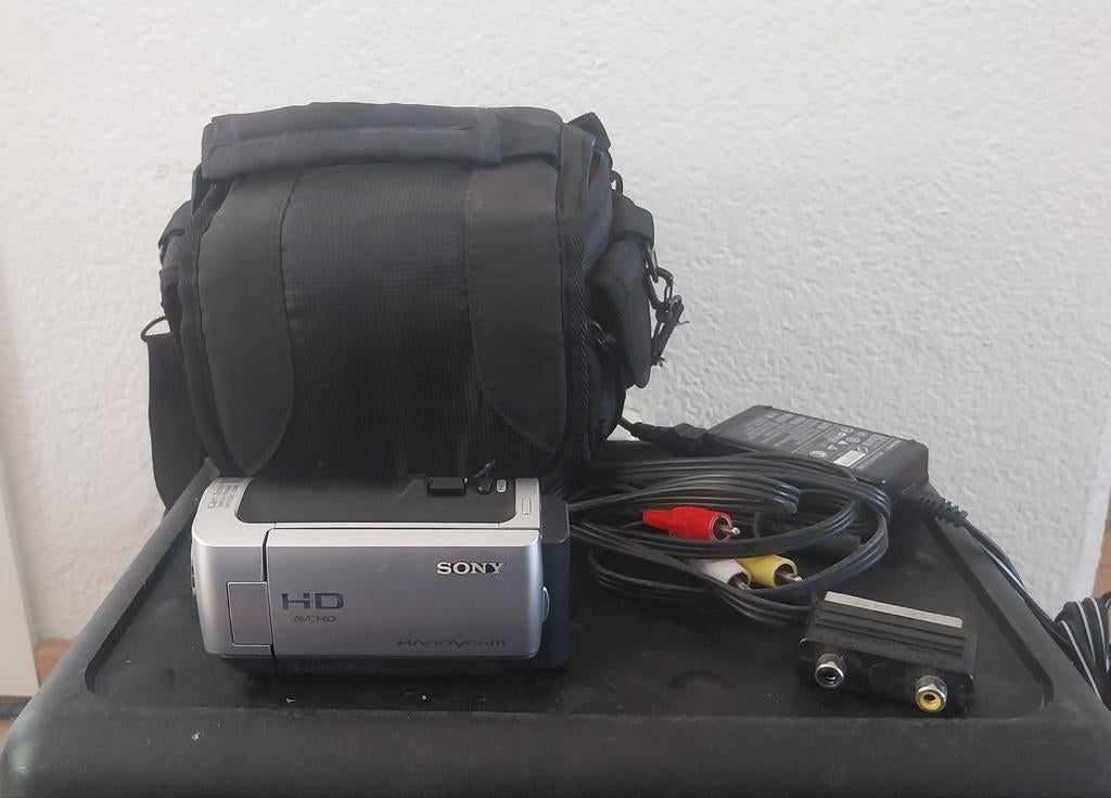 Sony Handycam HDR-CX105 HD Camcorder met Tas en 8GB, 20x of meer, Ophalen of Verzenden, Zo goed als nieuw, Sony