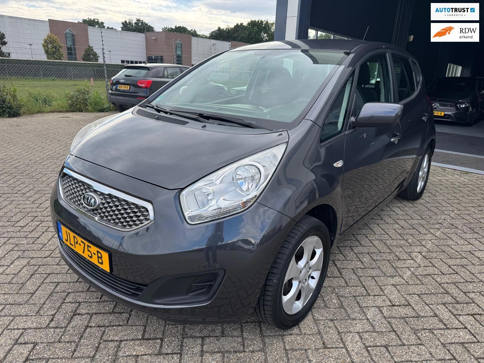 Kia VENGA 1.4 CVVT Super Pack l Navi l Airco l Camera, Voorwielaandrijving, Stof, Gebruikt, 1153 kg