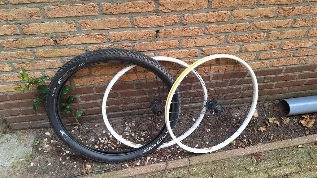 26 inch MTB velgen met band en nieuwe binnenband, Ophalen, Mountainbike, Band