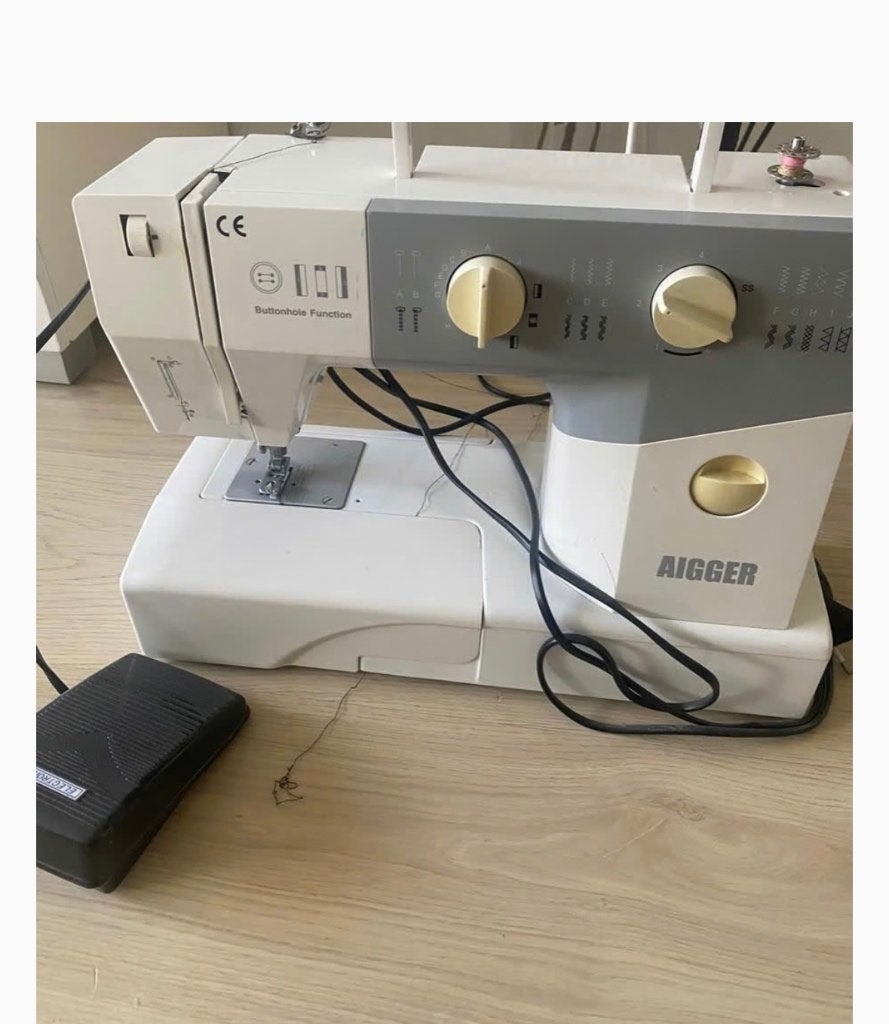 Naaimachine AIGGER, Ophalen, Gebruikt, Naaimachine, Overige merken