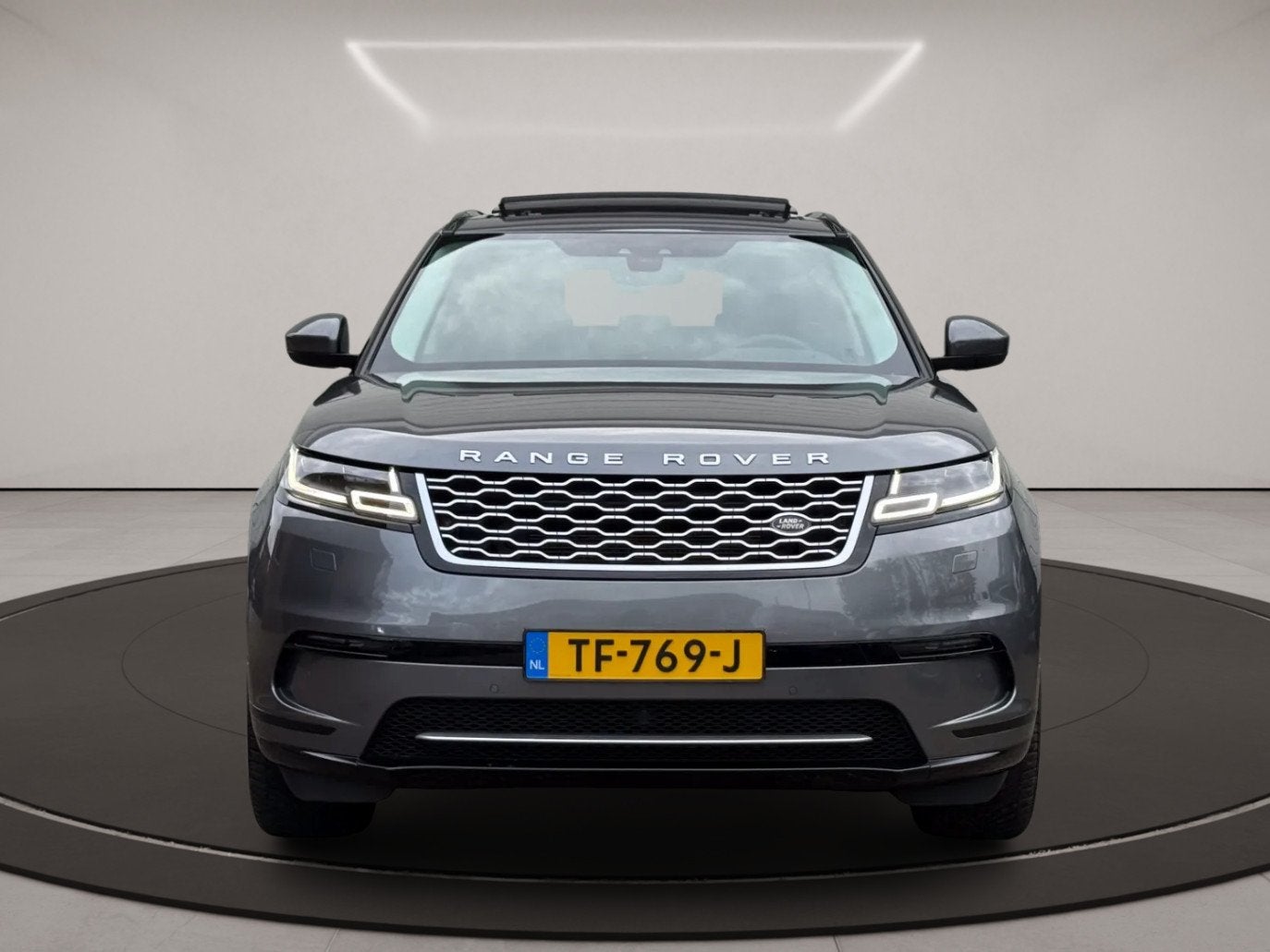 Land Rover Range Rover Velar 3.0 V6 AWD R-Dynamic VOLLEDIG D, Auto's, Land Rover, Automaat, Gebruikt, 241 €/maand, Leder