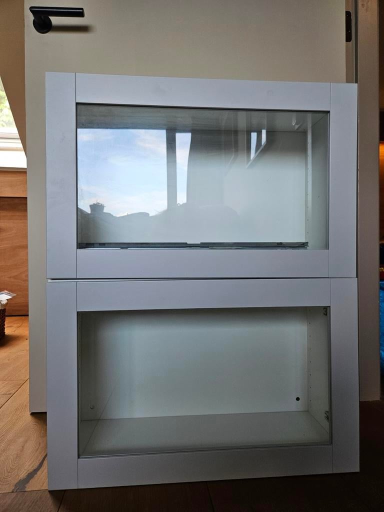 Ikea kastjes met glazen deuren, Ophalen, Gebruikt