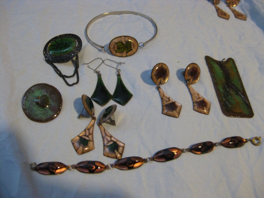 oorbellen broches  emaille, Verzenden, Zo goed als nieuw, Overige kleuren, Overige materialen